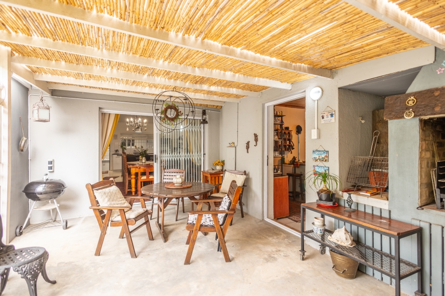 4 Bedroom Property for Sale in Stellenridge Western Cape